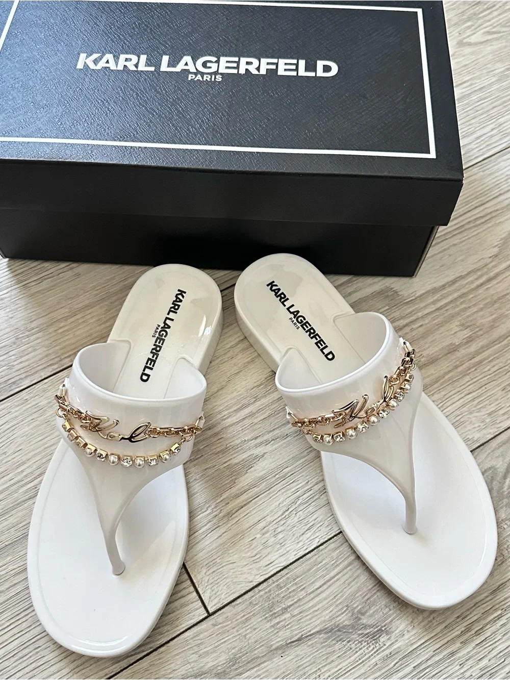 Karl Lagerfeld White Jelly Thong Sandals with Gold Chain & Crystal Trim 7M